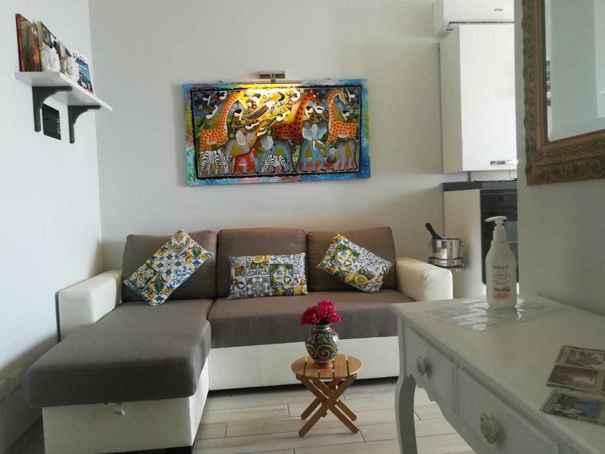 Al Bajah Loft Monovano Con Requisiti Hotel Таормина Экстерьер фото