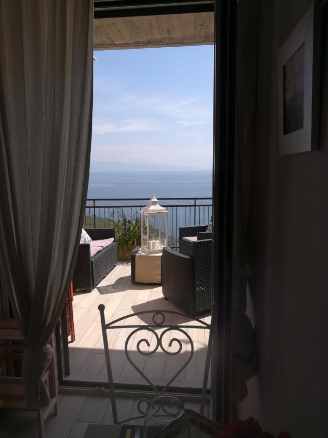 Al Bajah Loft Monovano Con Requisiti Hotel Таормина Экстерьер фото
