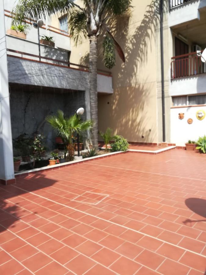 Al Bajah Loft Monovano Con Requisiti Hotel Таормина Экстерьер фото